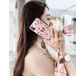 قاب موبایل آیفون پلنگ صورتی خرگوشی پشت گلس+بند ست - تصویر 7